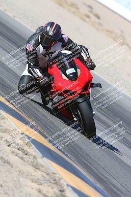 media/Jan-18-2024-Racers Edge (Thu) [[008952c709]]/A Group/Session 2 (Turn 15 Inside)/